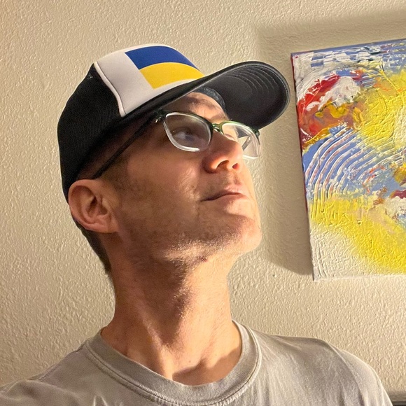 Meet your Posher, Dave - Picture 2 of 5